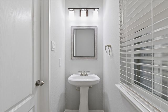 17142 Amarose Drive, Houston, TX 77090