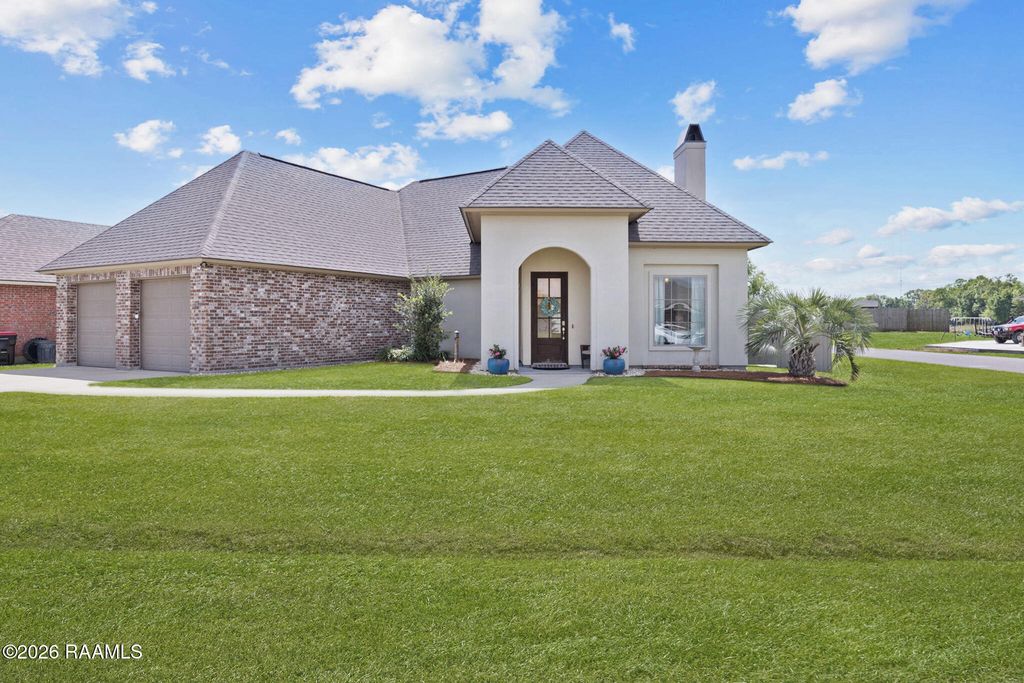 509 Braxton Drive, Youngsville, LA 70592