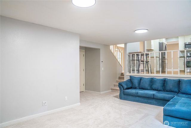 22039 NE 15th Street, Sammamish, WA 98074