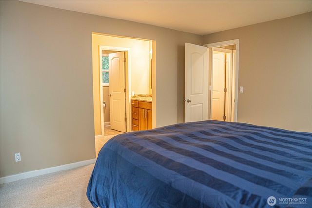22039 NE 15th Street, Sammamish, WA 98074