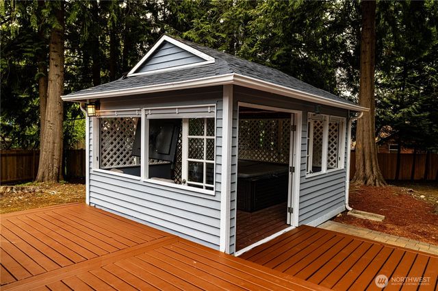22039 NE 15th Street, Sammamish, WA 98074