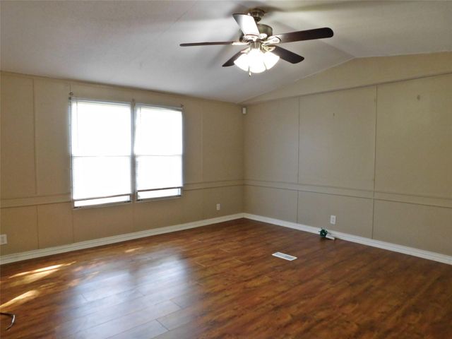 5491 Front Street, San Felipe, TX 77473