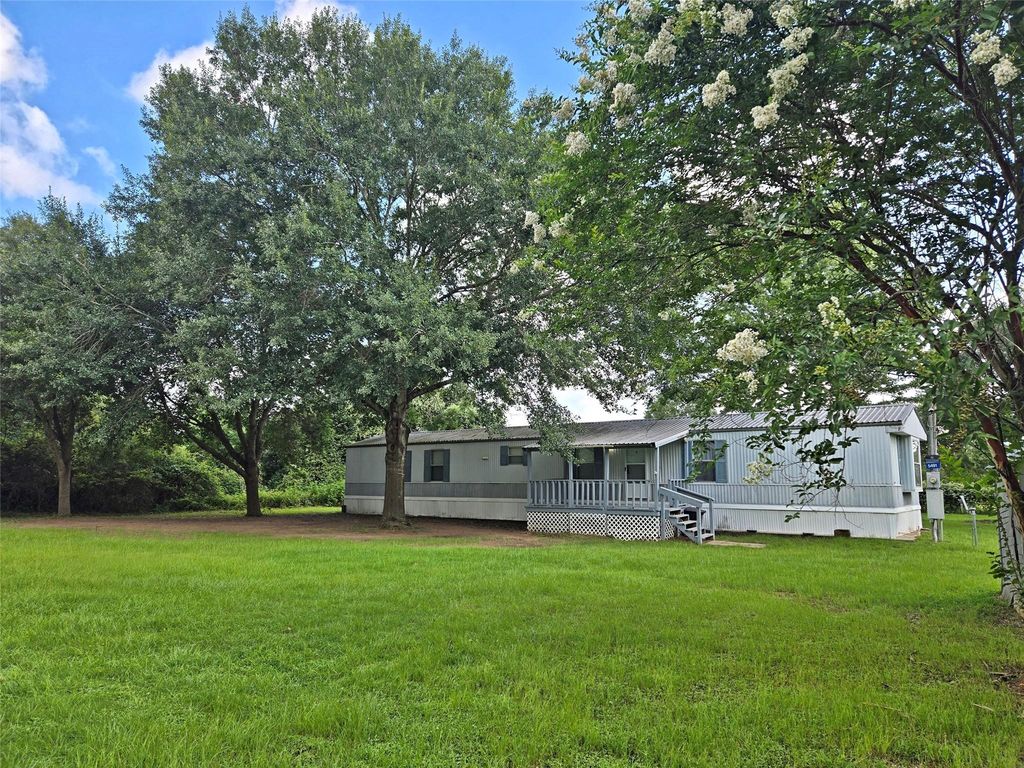 5491 Front Street, San Felipe, TX 77473