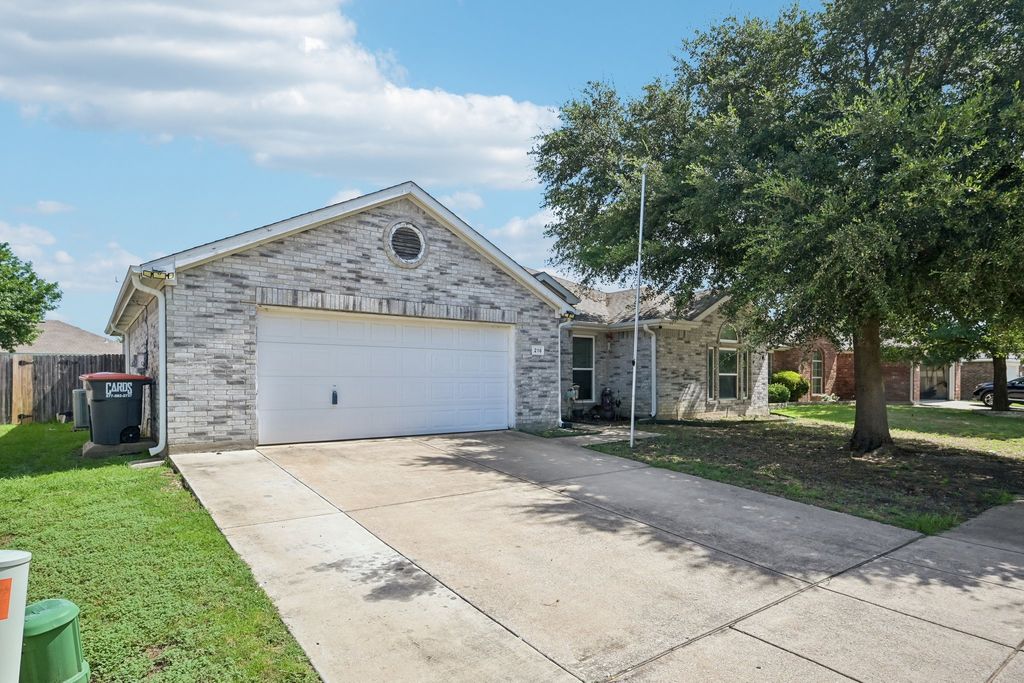 216 Meadow Lark Lane, Anna, TX 75409