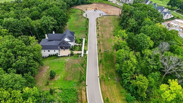 8514 Blanton Ct, College Grove, TN 37046