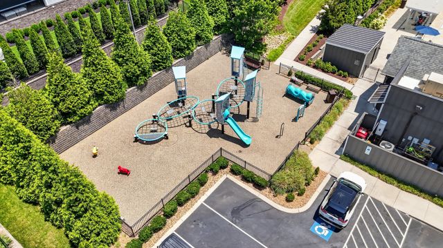 8514 Blanton Ct, College Grove, TN 37046