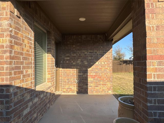 905 Berry Street, Celina, TX 75009