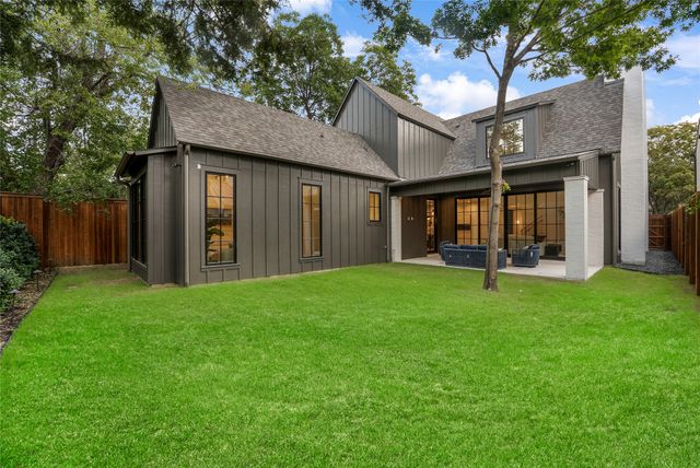 4901 W Hanover Avenue, Dallas, TX 75209