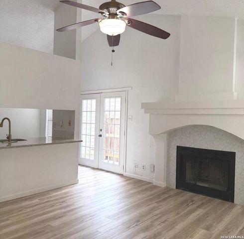 4229 SUNRISE CREEK DR, San Antonio, TX 78244