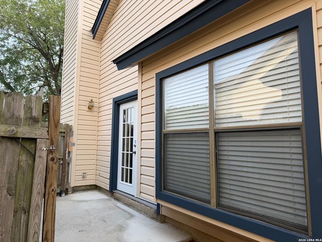 4229 SUNRISE CREEK DR, San Antonio, TX 78244