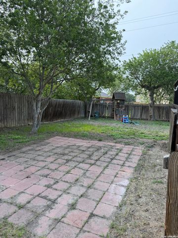 4229 SUNRISE CREEK DR, San Antonio, TX 78244