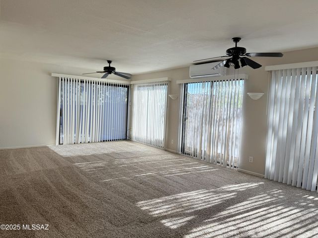 6041 N Reliance Drive, Tucson, AZ 85704