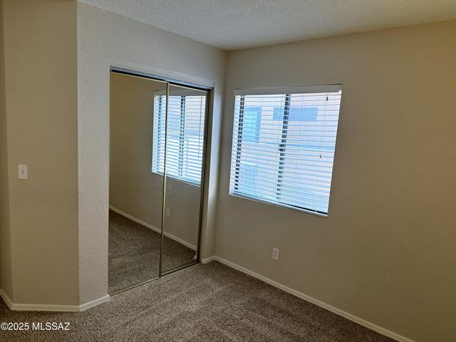 6041 N Reliance Drive, Tucson, AZ 85704