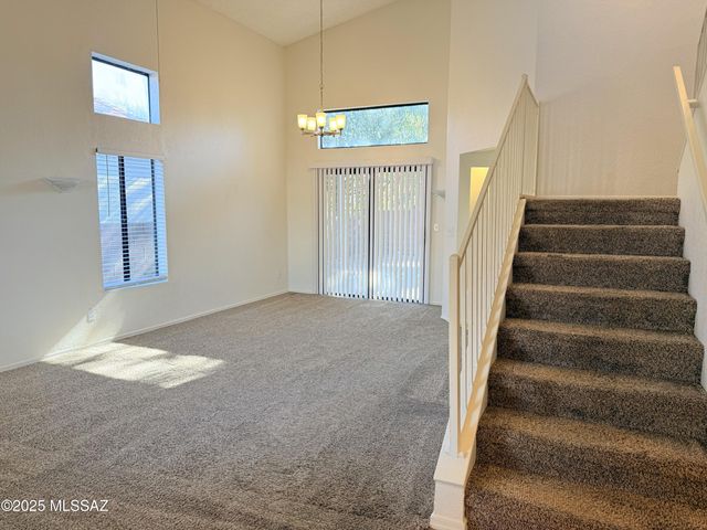 6041 N Reliance Drive, Tucson, AZ 85704