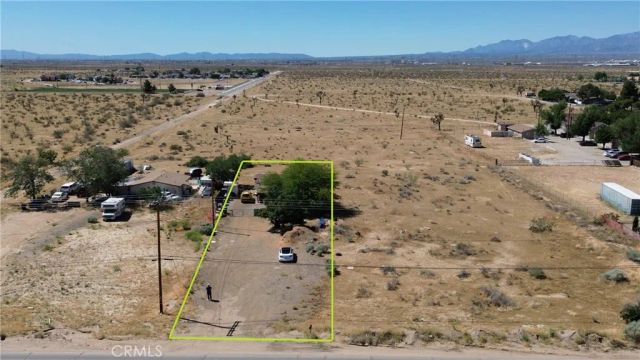10877 Chamberlaine Way, Adelanto, CA 92301