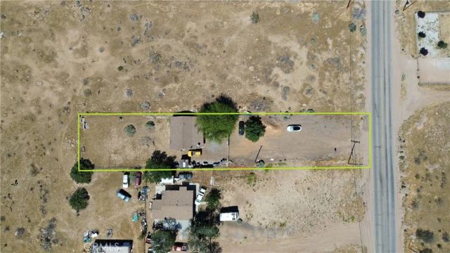 10877 Chamberlaine Way, Adelanto, CA 92301