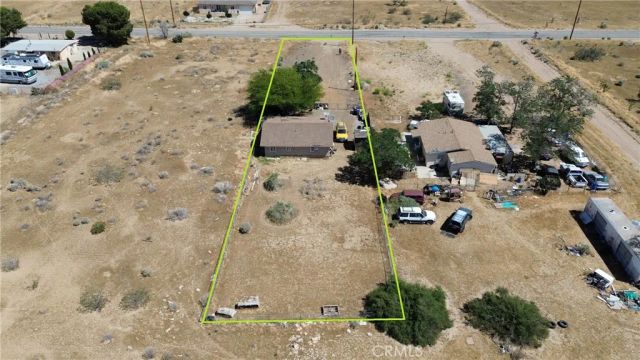 10877 Chamberlaine Way, Adelanto, CA 92301