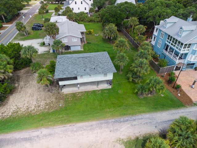 3001 Palmetto Boulevard, Edisto Island, SC 29438