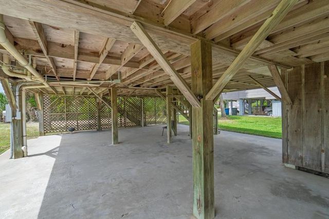 3001 Palmetto Boulevard, Edisto Island, SC 29438