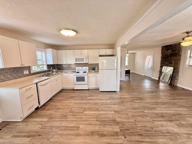 199 Pine Hill Estates Rd., Higden, AR 72067