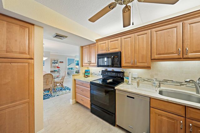 100 Ocean Trail Way 609, Jupiter, FL 33477