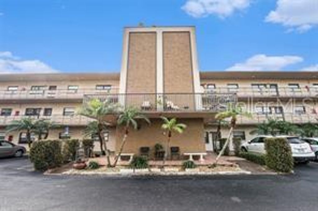 5975 TERRACE PARK DRIVE N 102, St Petersburg, FL 33709