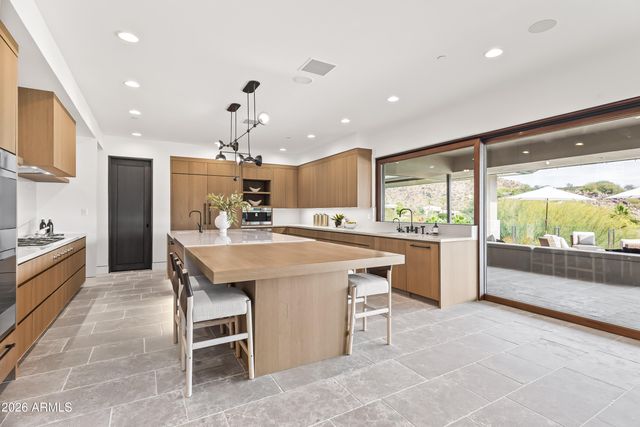 4536 E FOOTHILL Drive, Paradise Valley, AZ 85253