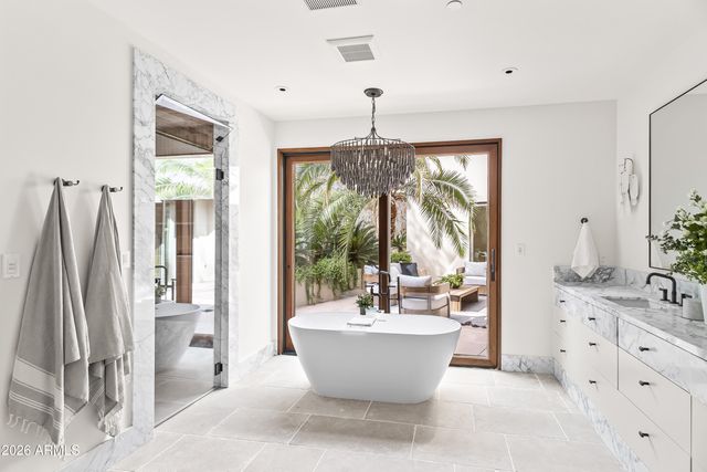 4536 E FOOTHILL Drive, Paradise Valley, AZ 85253