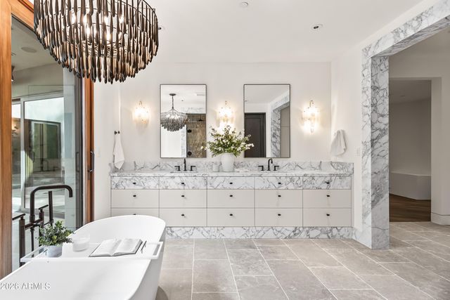 4536 E FOOTHILL Drive, Paradise Valley, AZ 85253