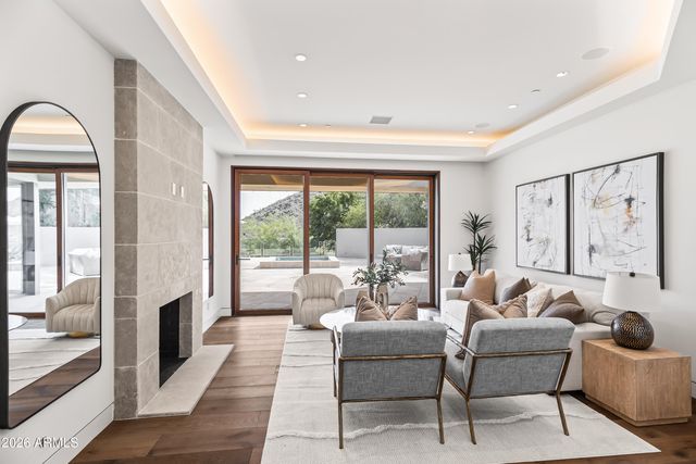 4536 E FOOTHILL Drive, Paradise Valley, AZ 85253