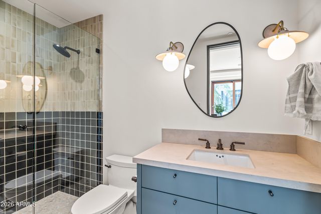 4536 E FOOTHILL Drive, Paradise Valley, AZ 85253