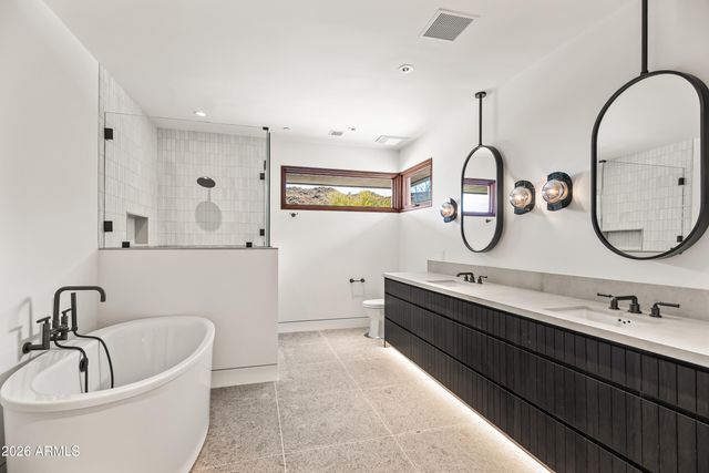 4536 E FOOTHILL Drive, Paradise Valley, AZ 85253