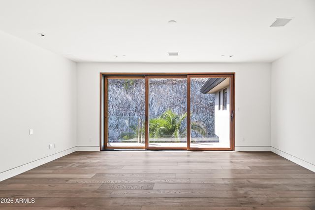 4536 E FOOTHILL Drive, Paradise Valley, AZ 85253