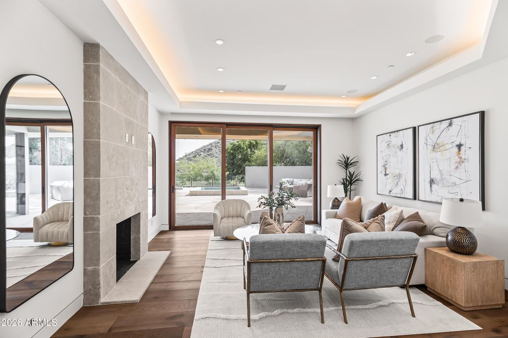 Image 31 of property listing at 4536 E FOOTHILL Drive, Paradise Valley, AZ 85253
