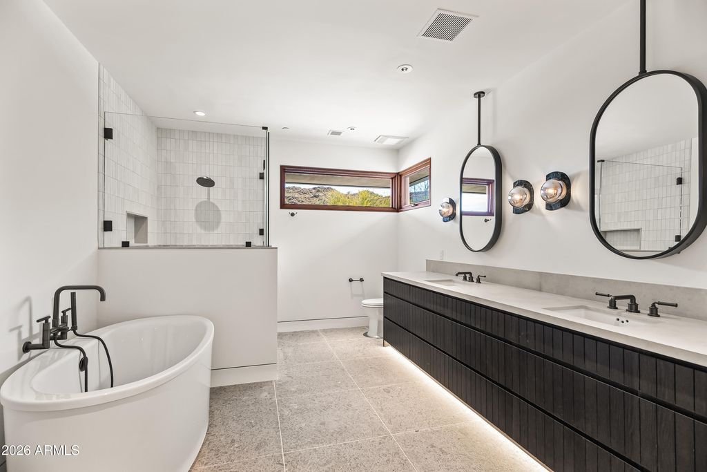 Image 41 of property listing at 4536 E FOOTHILL Drive, Paradise Valley, AZ 85253