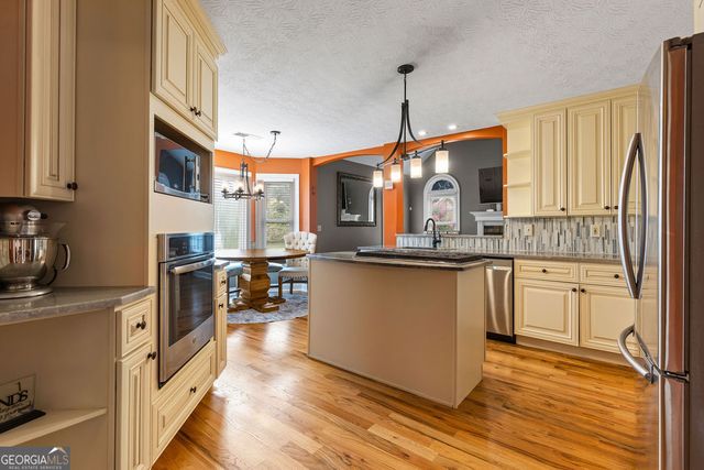 1104 Brookfield Drive SE, Conyers, GA 30013