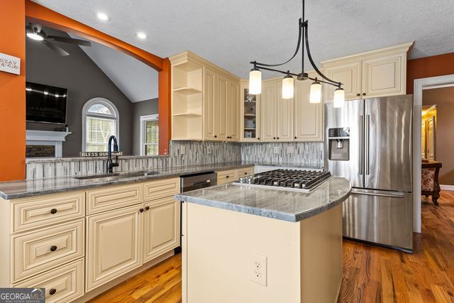 1104 Brookfield Drive SE, Conyers, GA 30013