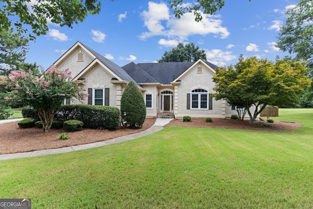1104 Brookfield Drive SE, Conyers, GA 30013