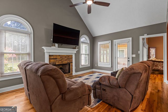 1104 Brookfield Drive SE, Conyers, GA 30013