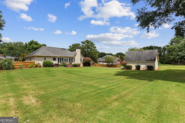 1104 Brookfield Drive SE, Conyers, GA 30013
