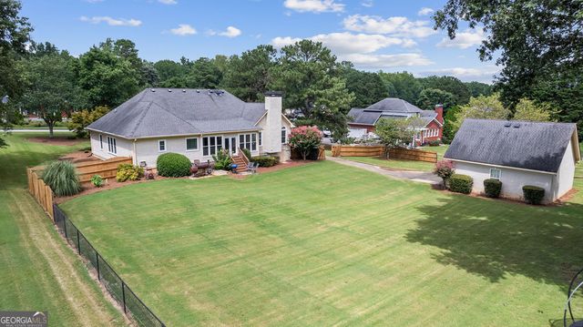1104 Brookfield Drive SE, Conyers, GA 30013