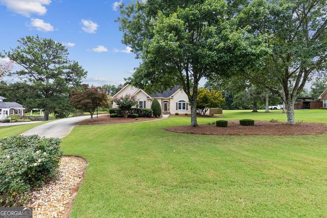 1104 Brookfield Drive SE, Conyers, GA 30013