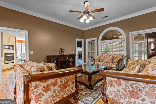 1104 Brookfield Drive SE, Conyers, GA 30013
