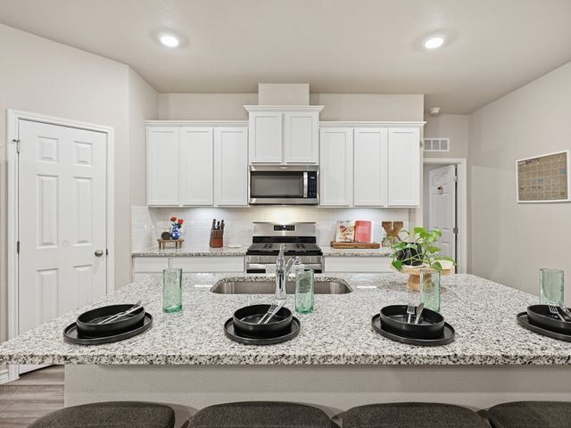 106 Montego Dr, Rockport, TX 78382