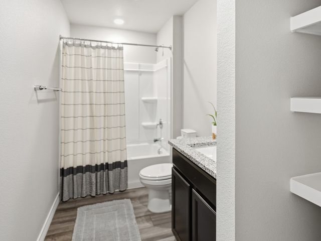 106 Montego Dr, Rockport, TX 78382