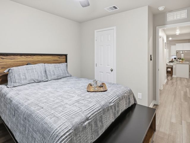 106 Montego Dr, Rockport, TX 78382