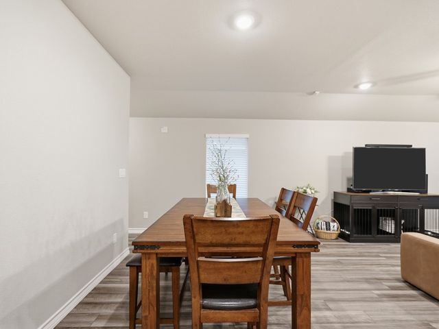 106 Montego Dr, Rockport, TX 78382