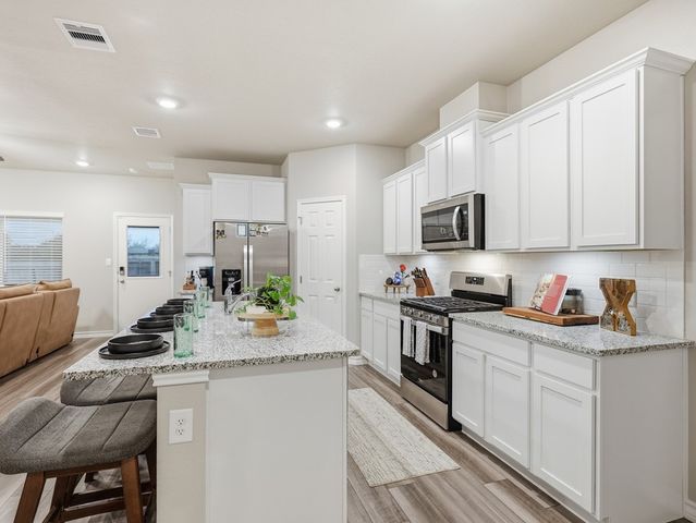 106 Montego Dr, Rockport, TX 78382