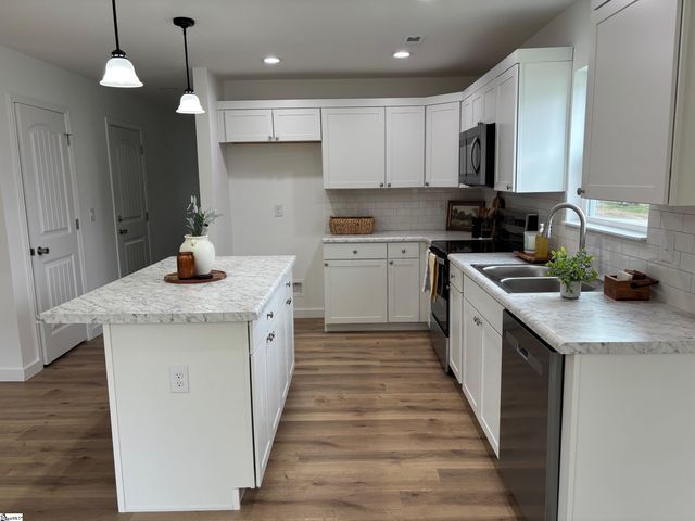 309 S Lee Street, Chesnee, SC 29323