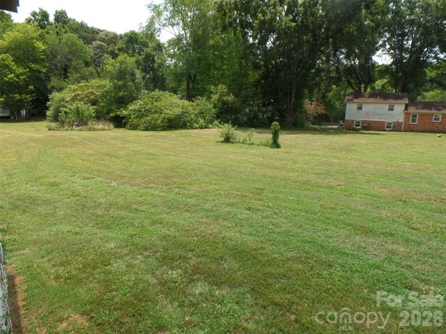 3333 Hunawill Street 2, Claremont, NC 28610